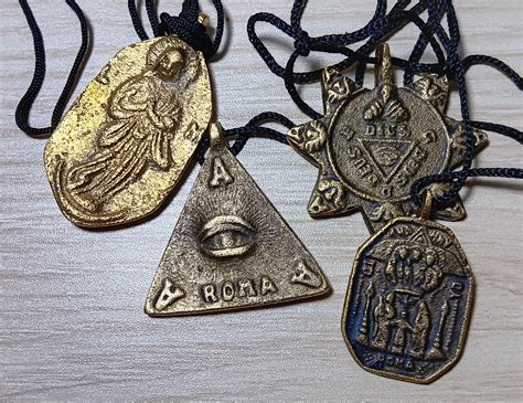 Agimat o Anting.